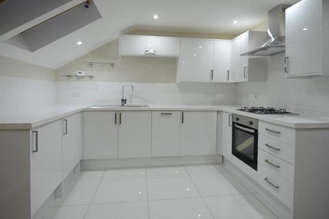 4 bedroom detached house for sale, * INVESTMENT* Queenstone Mews, Farnborough , Hampshire, GU14