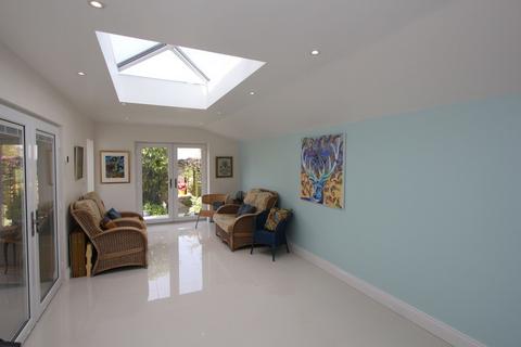 Rivendell Broughton Road, Wick, Cowbridge, CF71 7QH