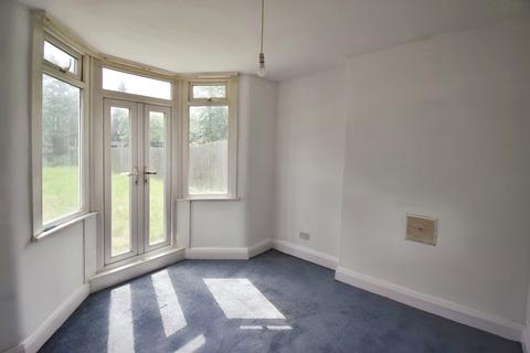 2 bedroom flat to rent, Ringstead Road Catford SE6