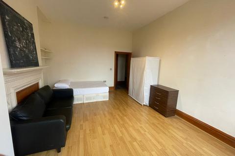 House share to rent, Elgin Avenue, London W9
