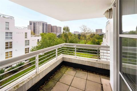 2 bedroom flat for sale, Barrier Point Road, Beckton, London, E16