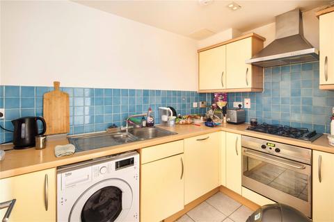 2 bedroom flat for sale, Barrier Point Road, Beckton, London, E16