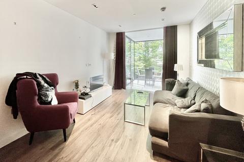 2 bedroom apartment to rent, Cashmere House, London E1