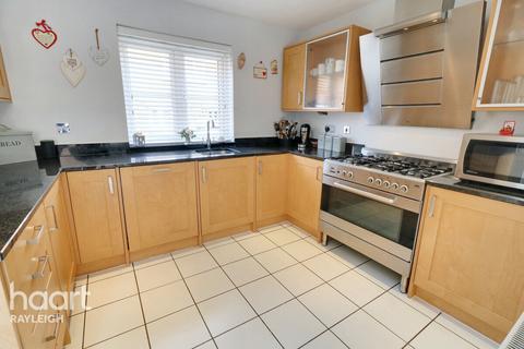 4 bedroom detached house for sale, Temple Way, Rayleigh