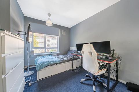 34 Kemsing Close, Bromley, BR2 7ET