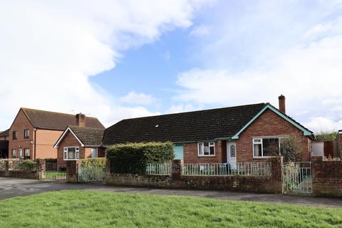 2 bedroom bungalow for sale, Southleaze Orchard, Street