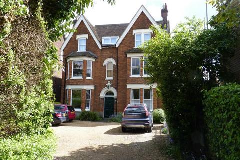 1 bedroom flat for sale, 14 Rothsay Gardens, Bedford, Bedford, MK40 3QB