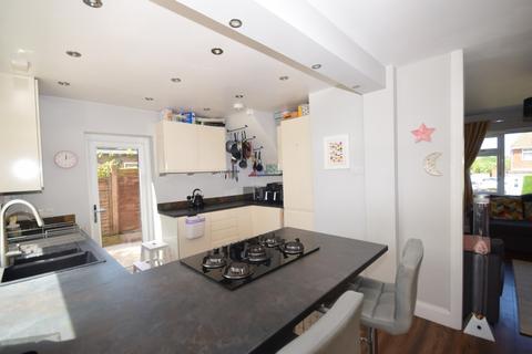 3 bedroom semi-detached house to rent, Nursery Close, Whitstable CT5