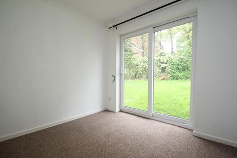 2 bedroom house to rent, Yarrow Drive, Harrogate, North Yorkshire, UK, HG3