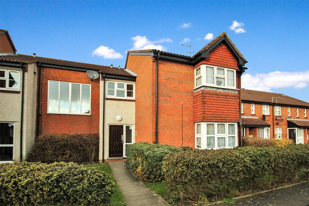 Clarkes Drive, UXBRIDGE, Middlesex Studio - £975 pcm (£225 pw)