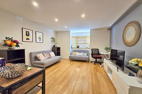 1 bedroom ground floor flat for sale, Priors Court Newark Street, Reading RG1