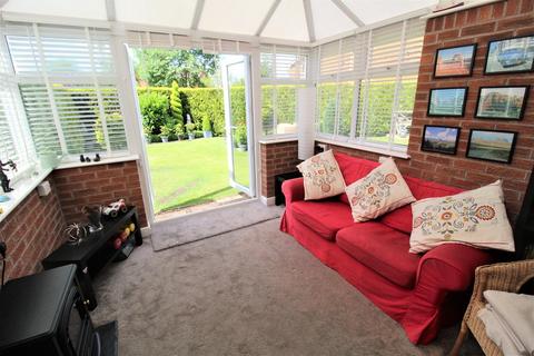 4 bedroom detached house for sale, Kemp Road, Coalville, LE67