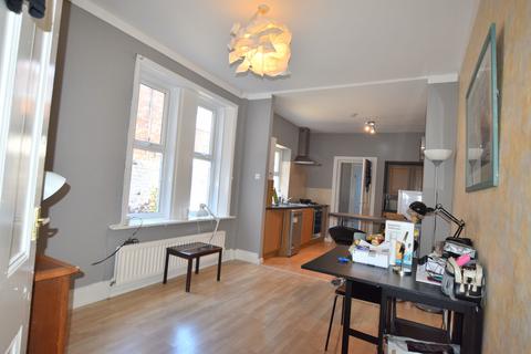 2 bedroom apartment to rent, Devonshire Place, Jesmond NE2