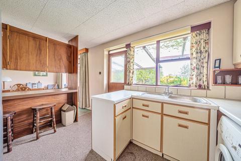88 Bracken Path, Epsom, KT18 7SZ