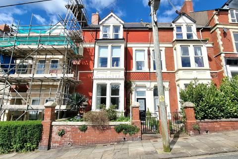 5 bedroom terraced house for sale, Plymouth Road, Barry