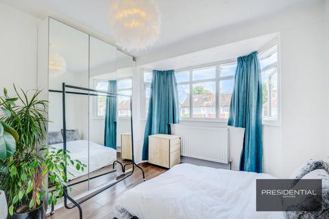 15 Harold Road, Chingford, London, E4 9SN