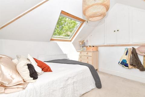 Flat 5, 26 Dornton Road, South Croydon, CR2 7DQ