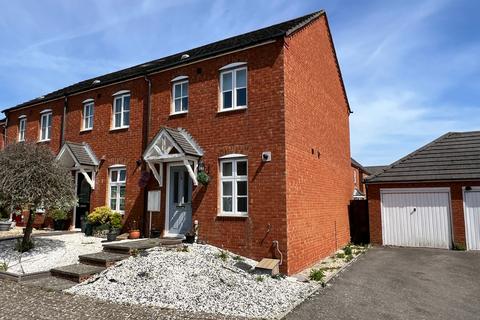 18 Cwrt Newton Pool, Rhoose, Barry, CF62 3LY