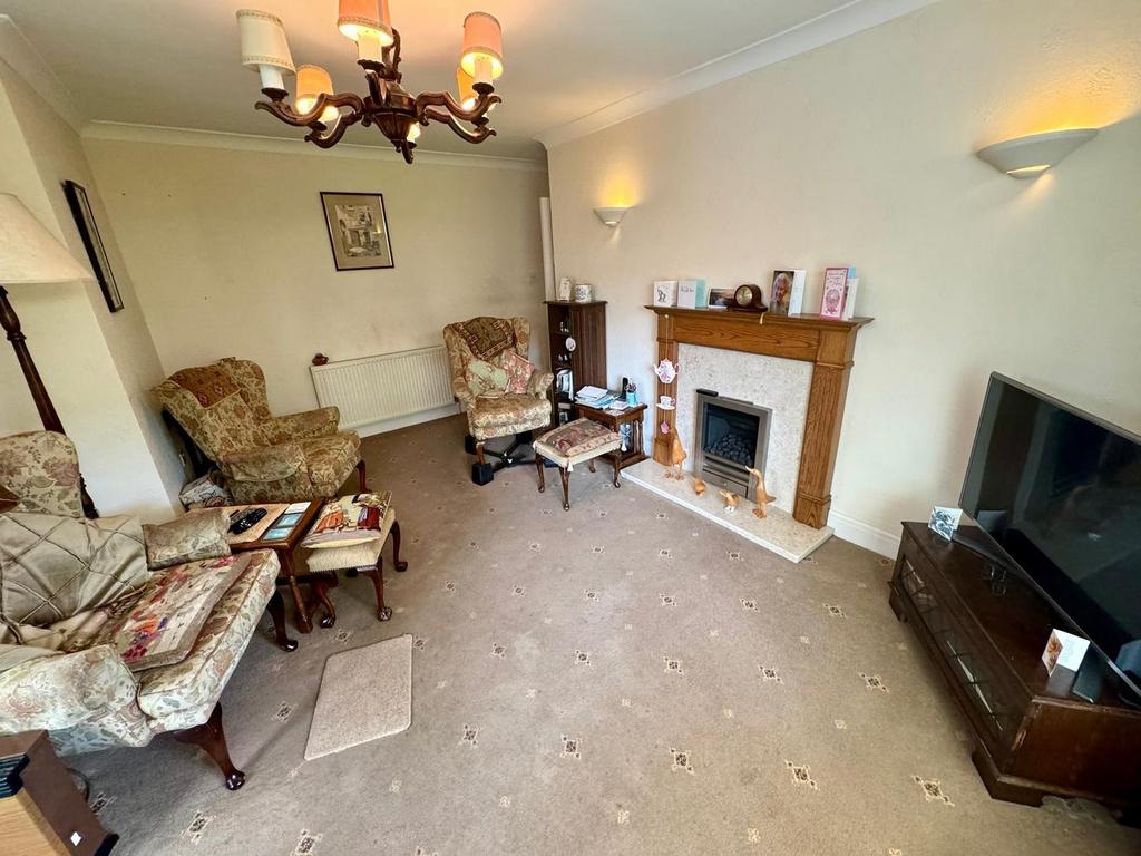 Hazel Grove, Hereford, HR2 4 bed bungalow for sale £380,000