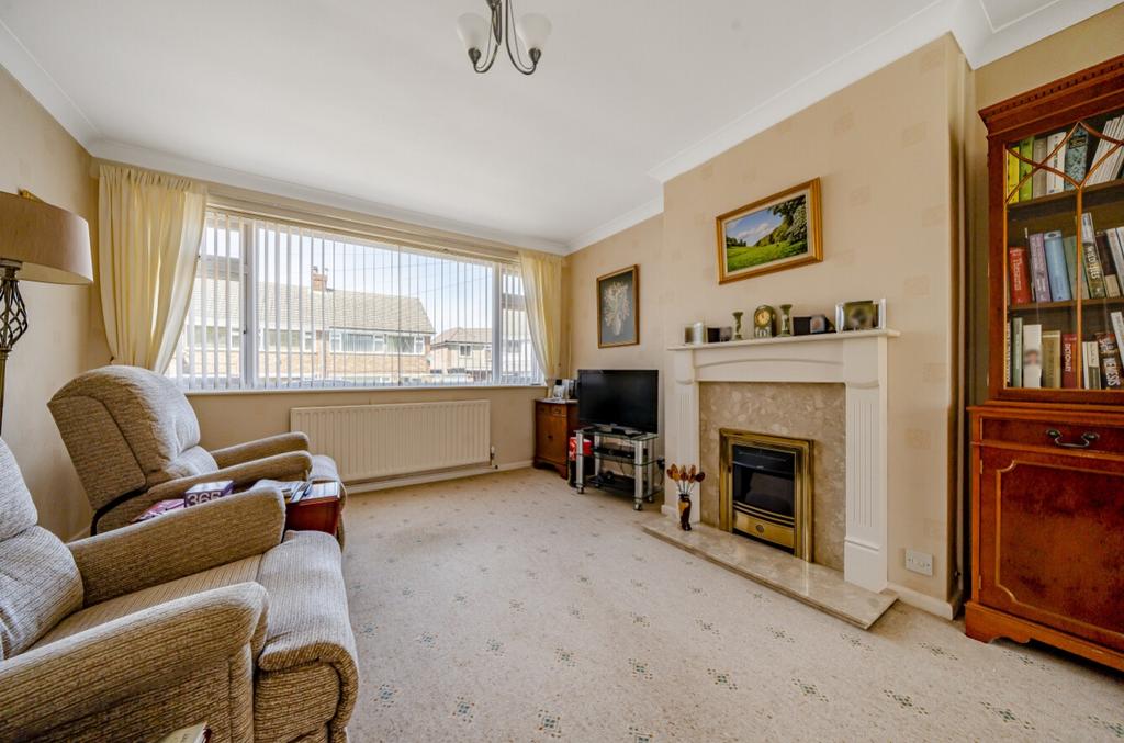 Southlands Drive, Grantham... 3 bed semidetached house for sale £230,000