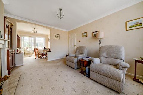 3 bedroom semi-detached house for sale, Southlands Drive, Grantham, Lincolnshire, NG31
