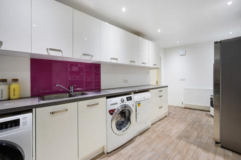 12 Ambleside Walk, Wetherby, LS22 6DP