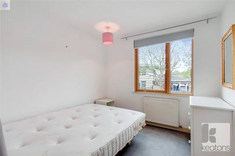 2 bedroom flat to rent, Boxley Street, London, E16