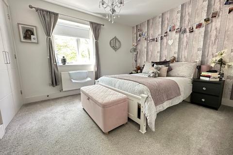 2 bedroom maisonette for sale, Monkton Drive, Bordon, Hampshire