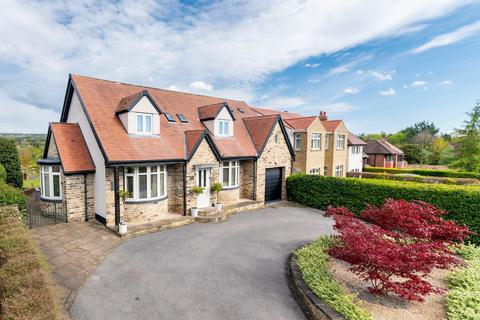 3 bedroom detached house for sale, Darton Road, Cawthorne