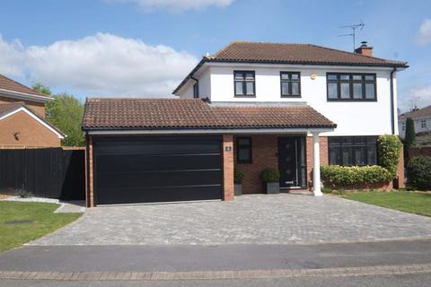 4 bedroom detached house for sale, Holsworthy Close, Nuneaton, CV11