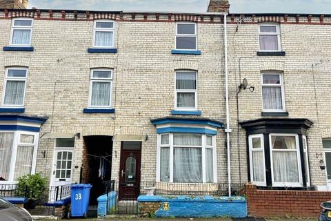 3 bedroom terraced house for sale, Commercial Street, Scarborough, Scarborough, YO12 5ER