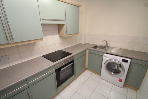 2 bedroom flat to rent, Falkland Mount, Leeds, West Yorkshire, UK, LS17