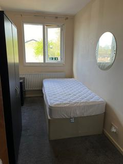 1 bedroom in a house share to rent, Dallamoor, Telford TF3