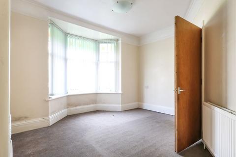 4 bedroom semi-detached house for sale, 24 Belgrave Road, Colwyn Bay, Clwyd, LL29 8EY