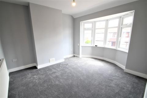 1 bedroom apartment to rent, Warwick Road, London