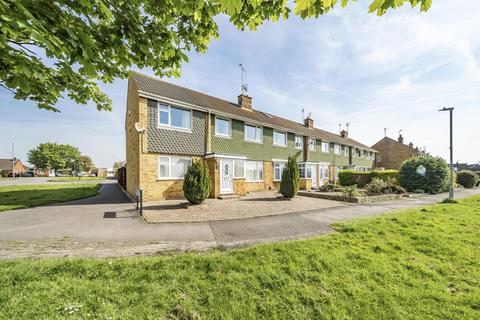 4 bedroom end of terrace house for sale, Kingsthorpe Grove, Swindon, Wiltshire