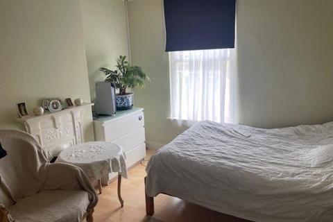 4 Marlow Road, Southall, UB2 4NS