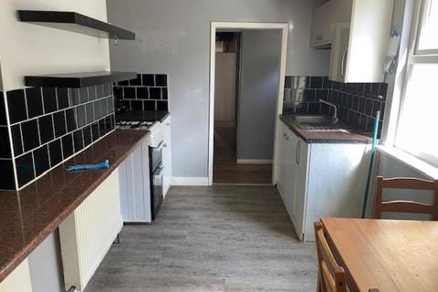 4 Cumberland Road, London, W7 2EA