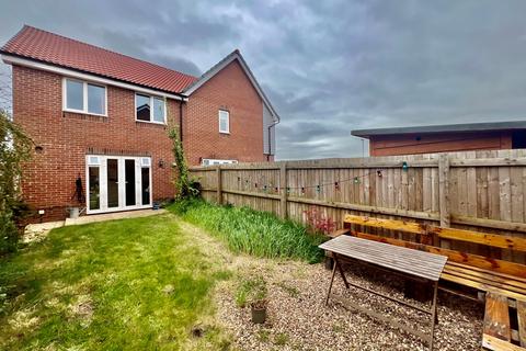 3 bedroom semi-detached house for sale, Avocet Close, Didcot, OX11
