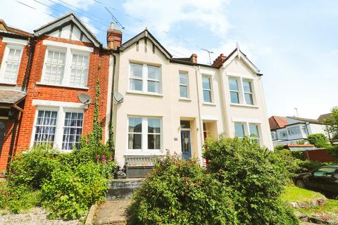 3 bedroom terraced house for sale, Queens Road, Leigh-on-sea, SS9