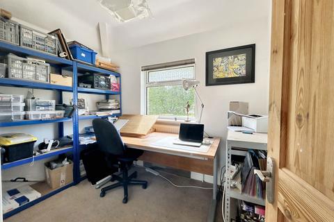 29 Broadpool Green, Whickham, Newcastle Upon Tyne, NE16 4RH