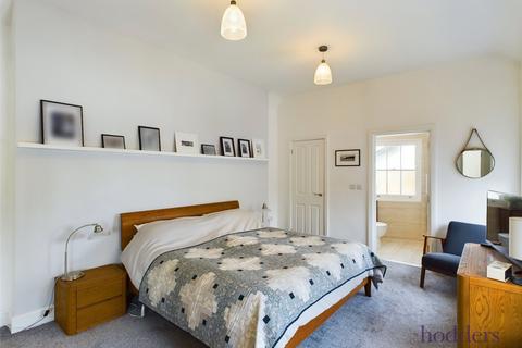 3 Bridge Road, Chertsey, KT16 8JH