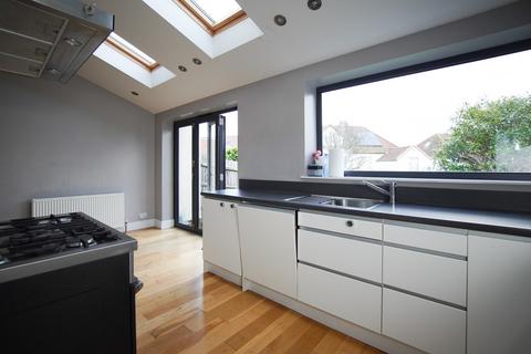 3 bedroom terraced house to rent, Redland, Bristol BS6
