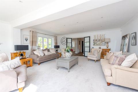 Chelford Springfield Road, Camberley, GU15 1AE