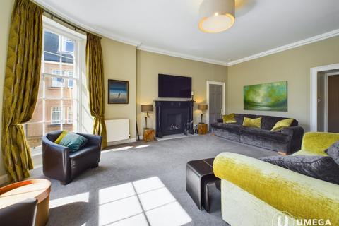 4 bedroom flat to rent, Whitehouse Loan, Bruntsfield, Edinburgh, EH9