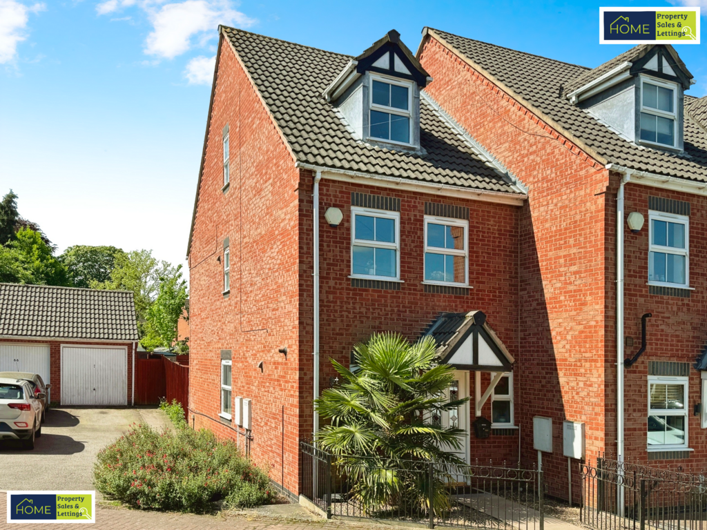 Sandford Road, Syston, Leicester... 3 bed semidetached house for sale