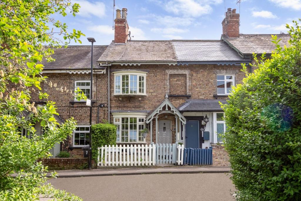 Church Lane, Elvington, YO41 2 bed terraced house for sale £295,000