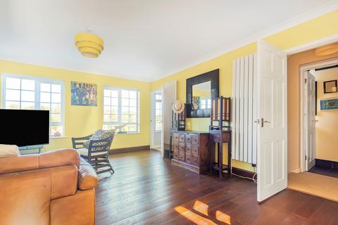 20 Haywards Close, Henley-on-thames, RG9 1UY