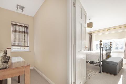 20 Haywards Close, Henley-on-thames, RG9 1UY