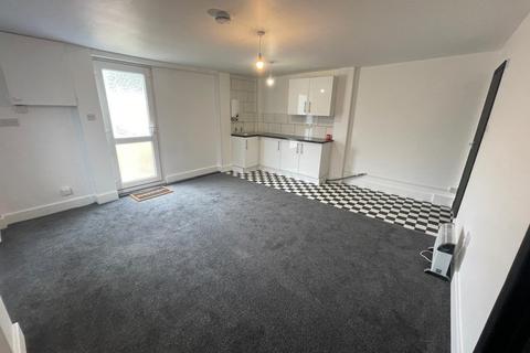 1 bedroom ground floor flat to rent, St Albans Road, Watford